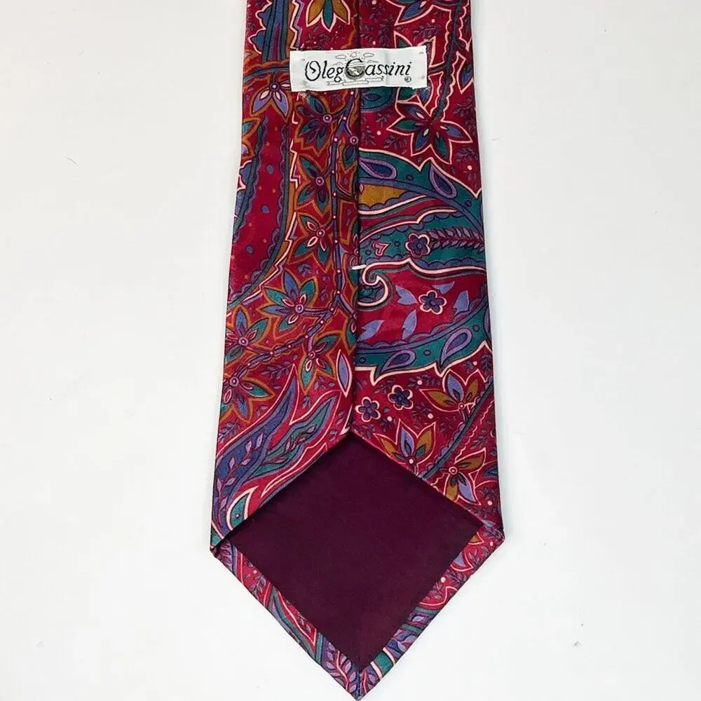 Oleg Cassini Vintage Paisley Print Mens Neck Tie Red Purple Green Silk Made USA